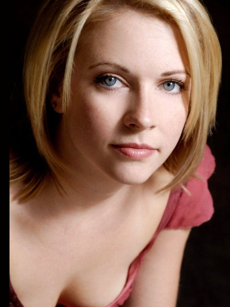 Melissa Joan Hart 8.5 x 11 Candid Color Photograph Art Print Photo Picture Collectibles:Photographic Images:Photographs Style Your Walls
